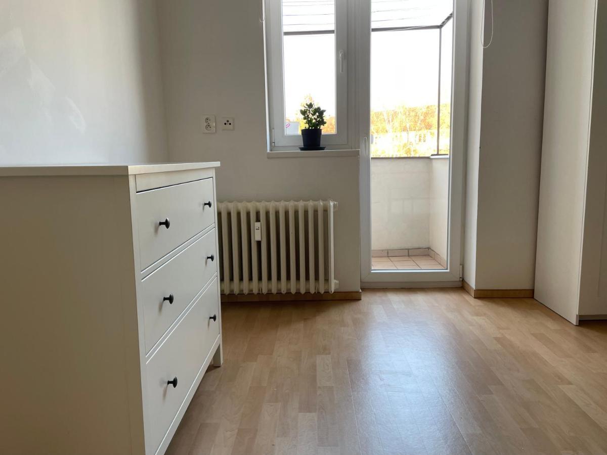 Cozy Apartment Near The City Center Χράντεκ Κράλοβε Εξωτερικό φωτογραφία